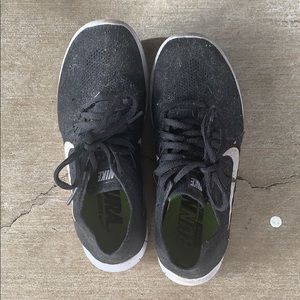 Nike shoes 6.5 women’s